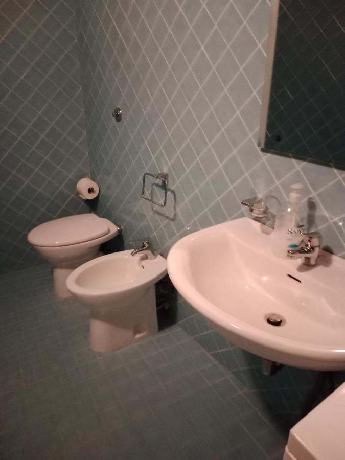 Abbalughente Central Rooms 卡利亚里 外观 照片